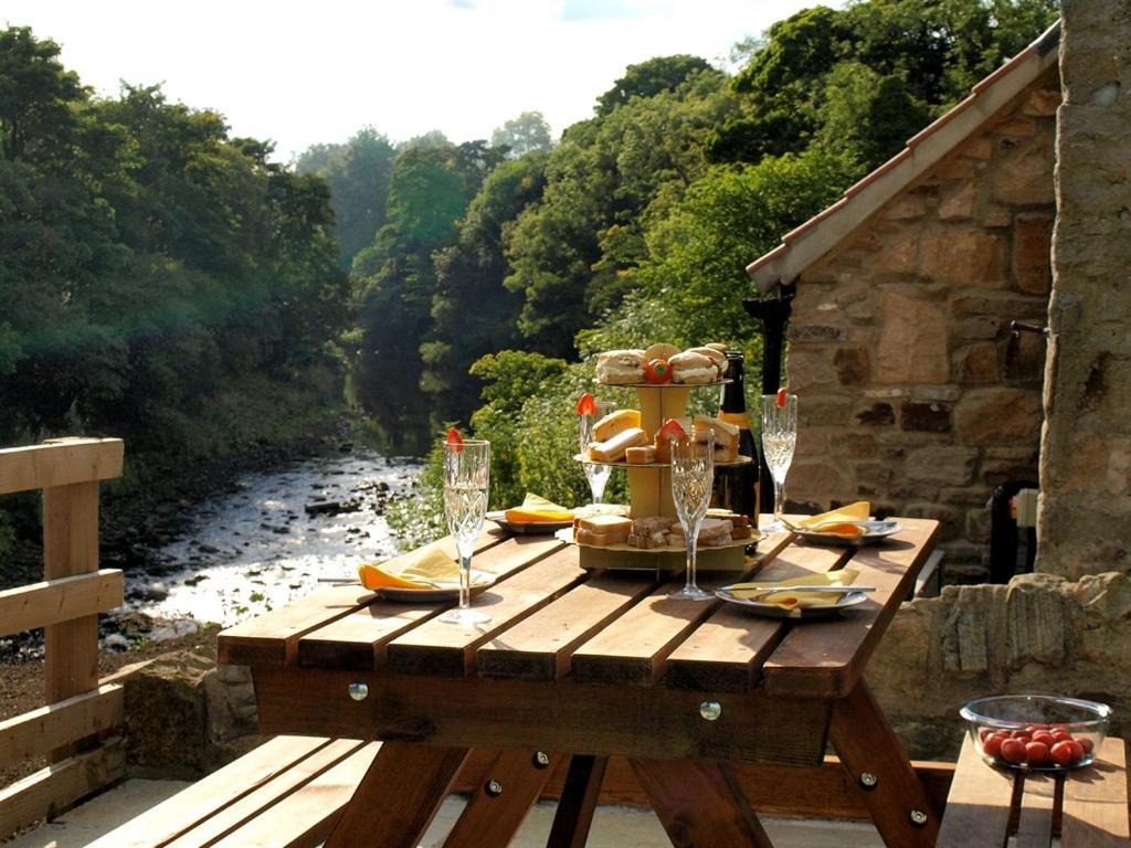 Plum Tree Cottage Witton le Wear Экстерьер фото
